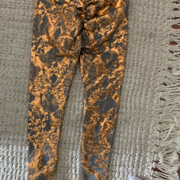 Brand new snake print leggings - Picture 5 of 6